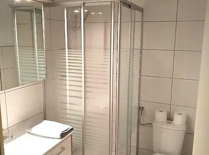 Hofer Gæstehus 3*